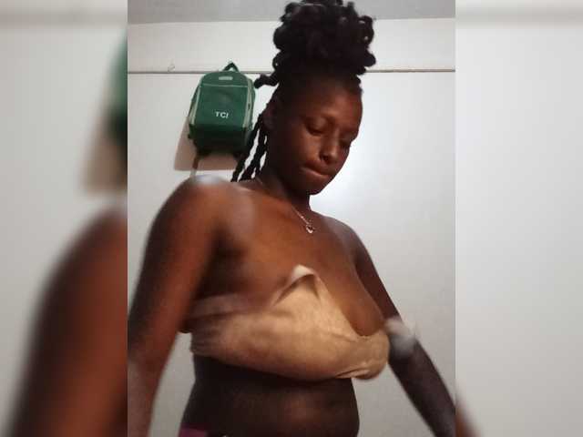 Paula006 live cam on BongaCams