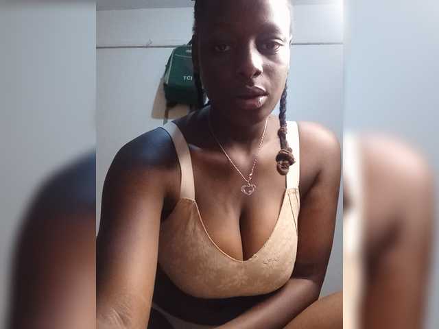 Paula006 live cam on BongaCams