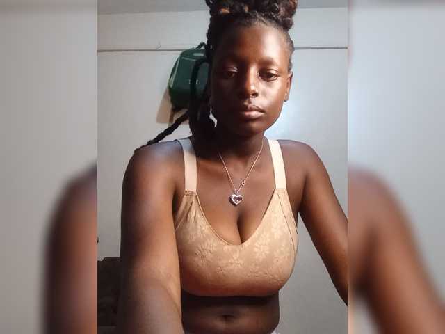 Paula006 live cam on BongaCams