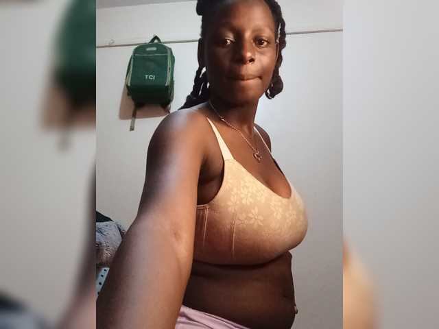 Paula006 live cam on BongaCams