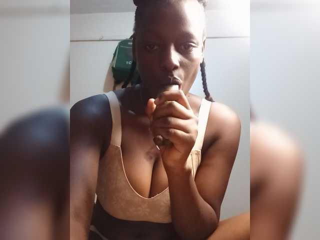 Paula006 live cam on BongaCams