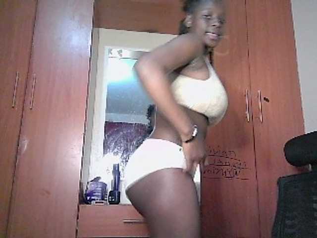 Paula006 live cam on BongaCams