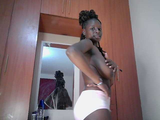 Paula006 live cam on BongaCams