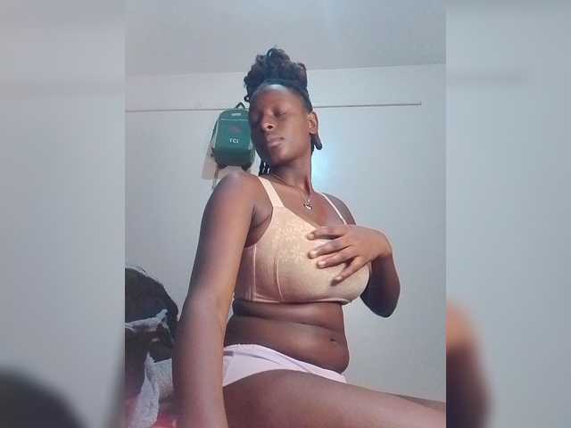 Paula006 live cam on BongaCams