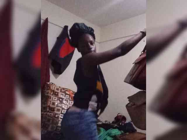 Paula006 webcam