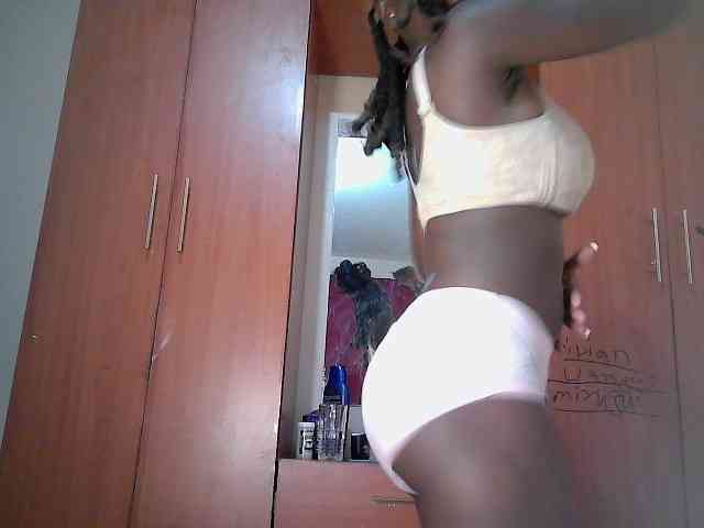 Paula006 webcam