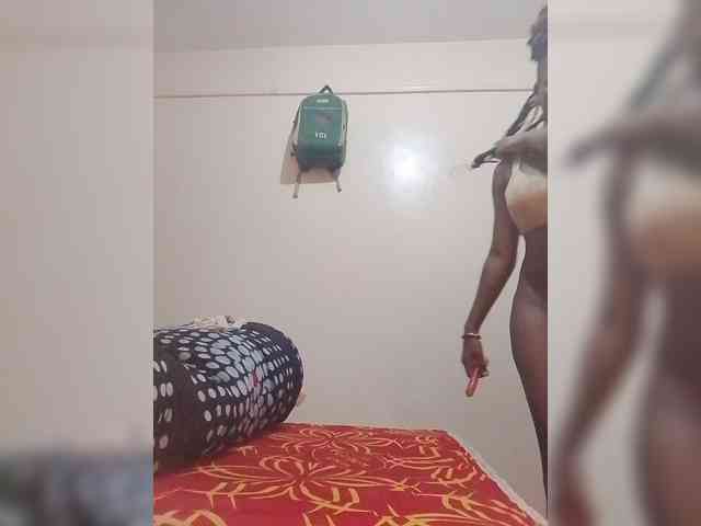 Paula006 webcam