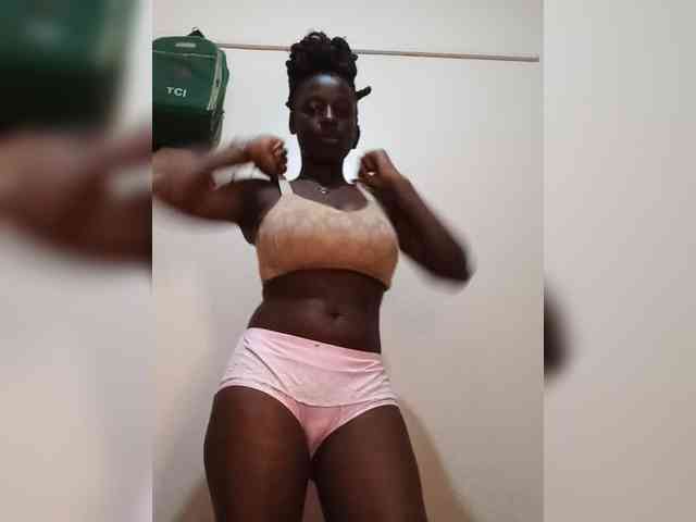 Paula006 webcam