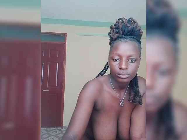 Paula006 webcam