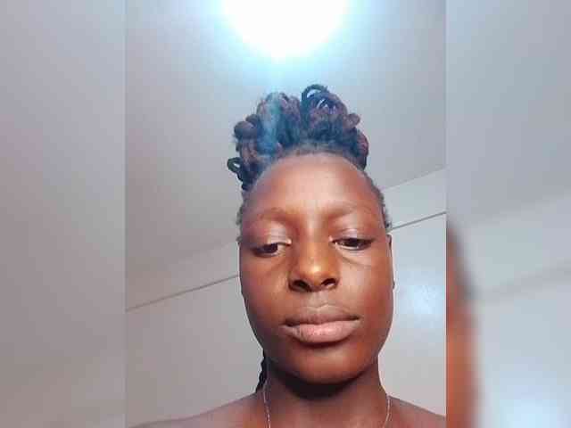 Paula006 webcam