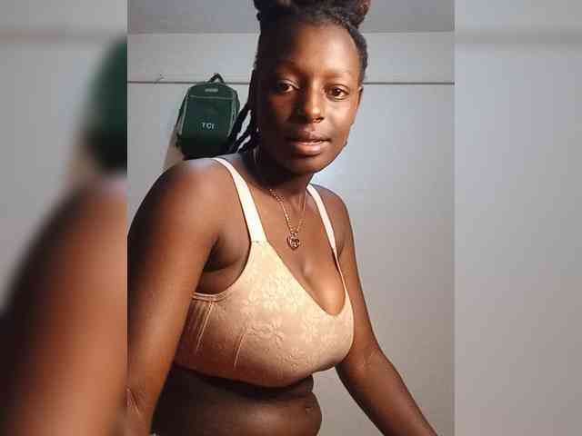 Paula006 webcam