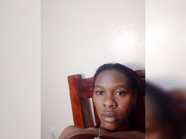 Zulfal07 live cam on BongaCams