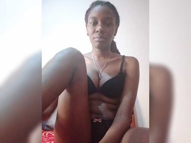 Zulfal07 live cam on BongaCams