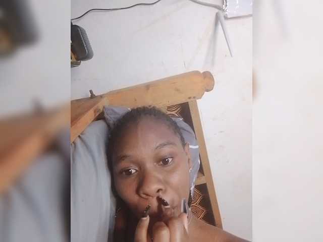Zulfal07 live cam on BongaCams