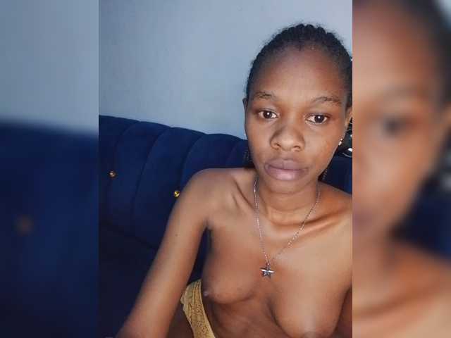 Zulfal07 live cam on BongaCams