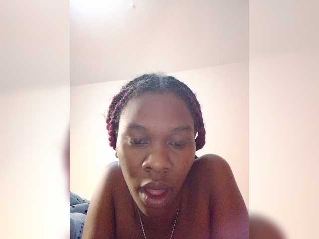 Zulfal07 live cam on BongaCams