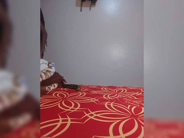 Zulfal07 live cam on BongaCams
