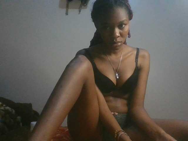 Zulfal07 live cam on BongaCams