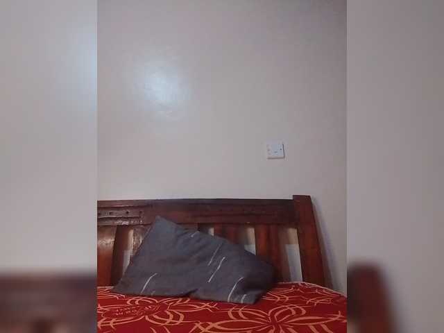 Zulfal07 live cam on BongaCams