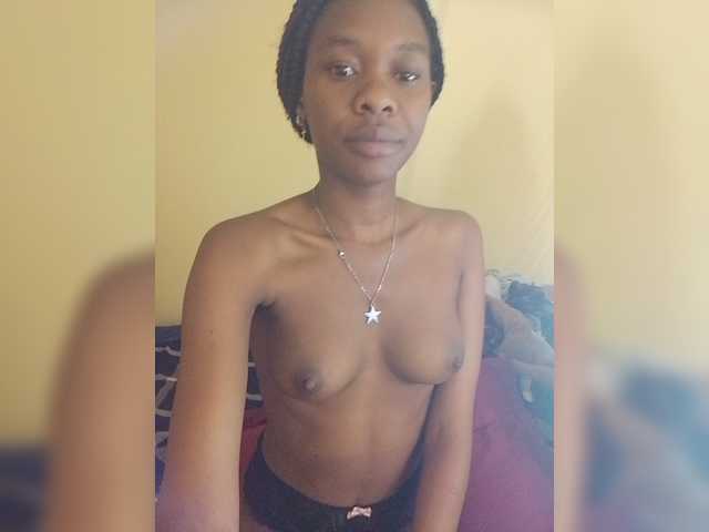 Zulfal07 live cam on BongaCams
