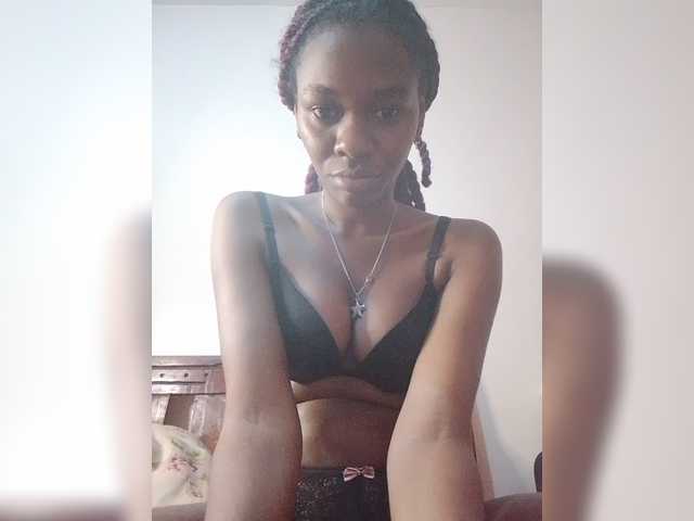 Zulfal07 live cam on BongaCams