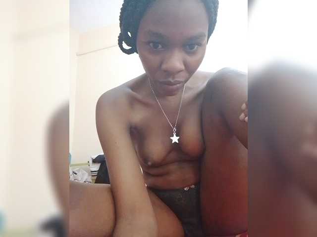 Zulfal07 live cam on BongaCams