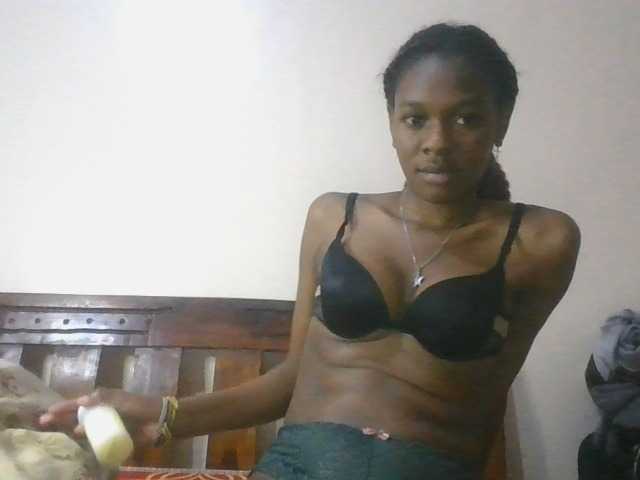 Zulfal07 live cam on BongaCams