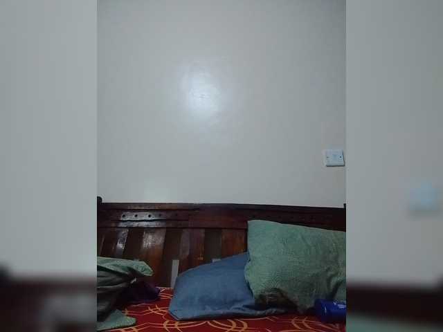Zulfal07 live cam on BongaCams