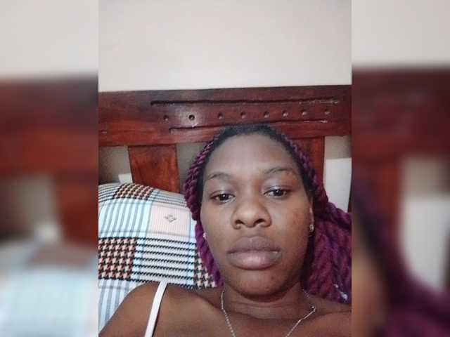 Zulfal07 live cam on BongaCams