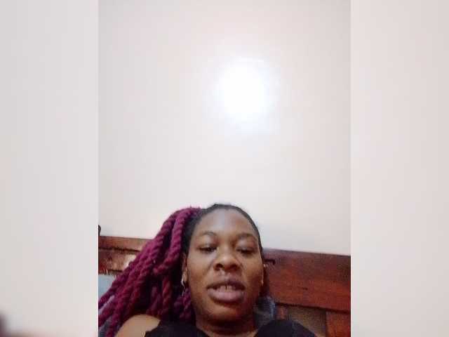 Zulfal07 live cam on BongaCams