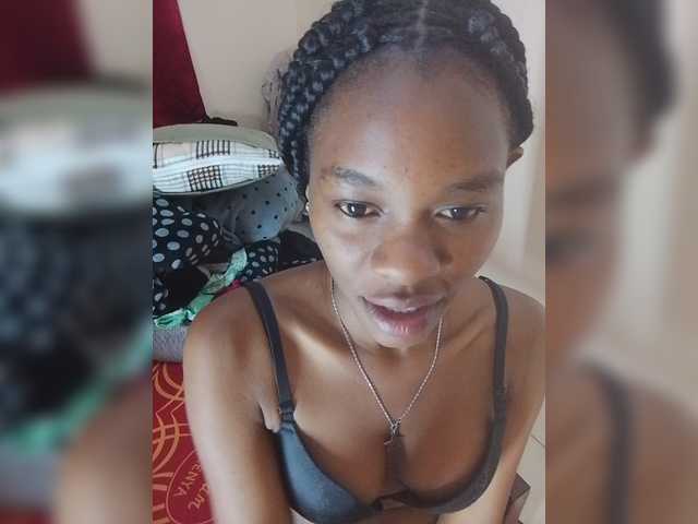 Zulfal07 live cam on BongaCams