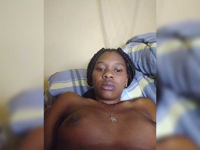 Zulfal07 live cam on BongaCams