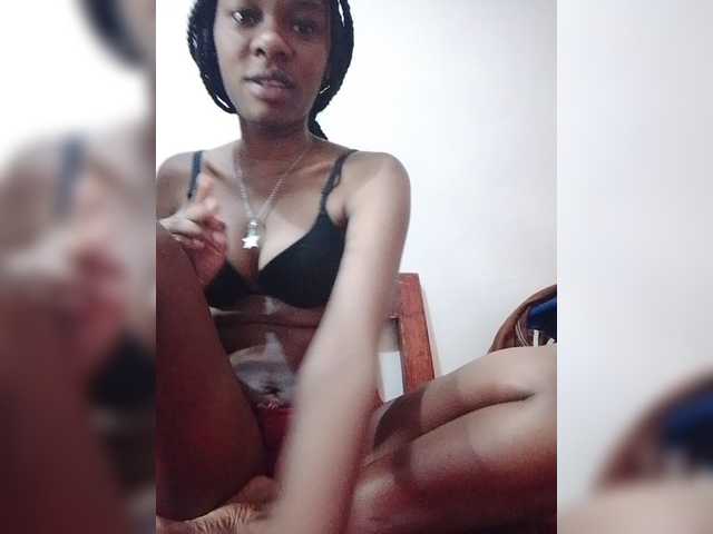 Zulfal07 live cam on BongaCams