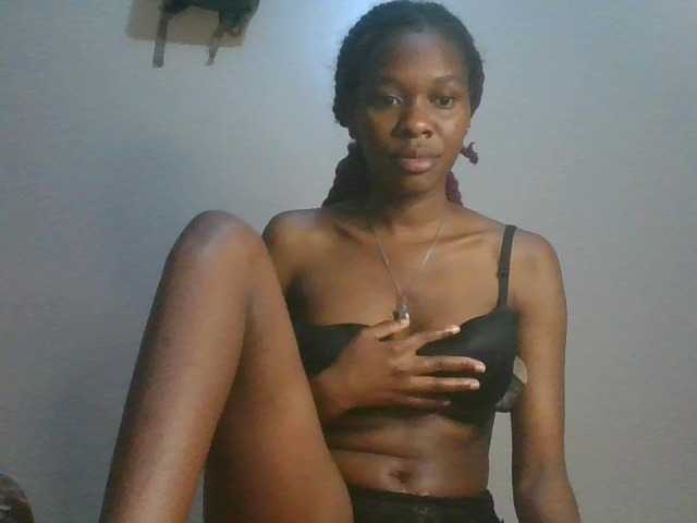 Zulfal07 live cam on BongaCams