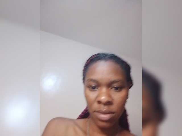 Zulfal07 live cam on BongaCams