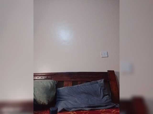Zulfal07 live cam on BongaCams