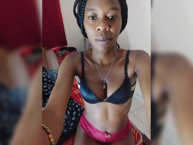 Zulfal07 live cam on BongaCams