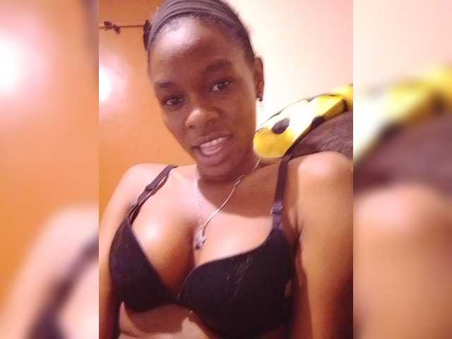 Zulfal07 live cam on BongaCams
