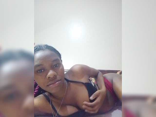Zulfal07 live cam on BongaCams