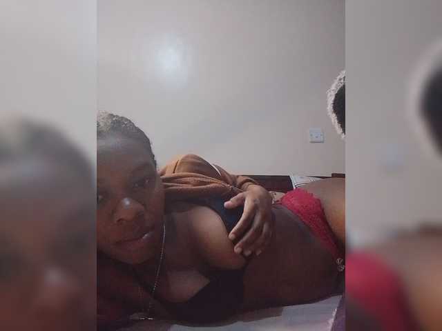 Zulfal07 live cam on BongaCams