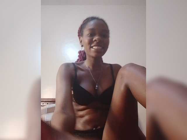 Zulfal07 live cam on BongaCams