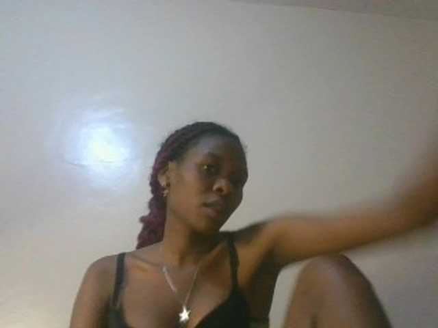 Zulfal07 live cam on BongaCams