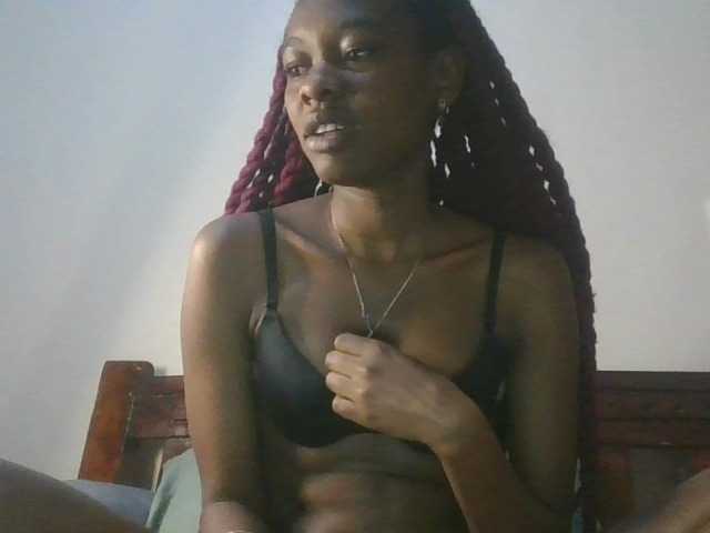 Zulfal07 live cam on BongaCams