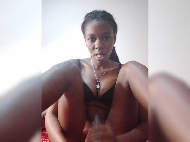 Zulfal07 live cam on BongaCams