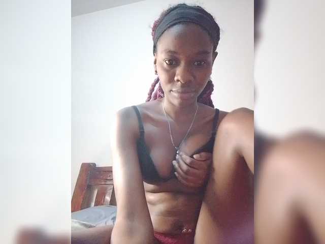 Zulfal07 live cam on BongaCams