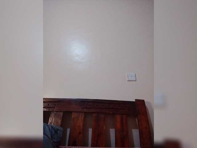 Zulfal07 live cam on BongaCams