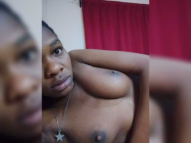 Zulfal07 live cam on BongaCams