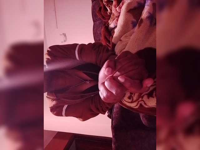 Zulfal07 live cam on BongaCams