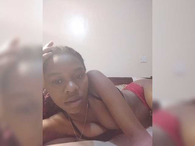 Zulfal07 live cam on BongaCams