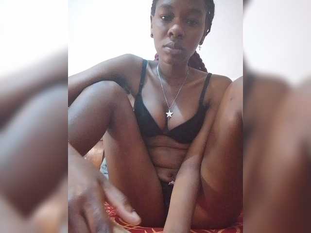 Zulfal07 live cam on BongaCams